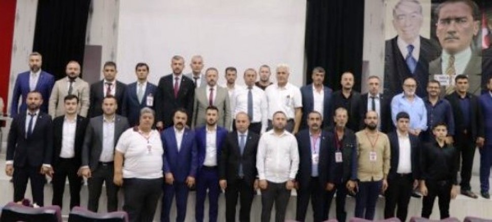 MHP Kartepe İlçede Hayati Başkan kongreden güçlenerek çıktı