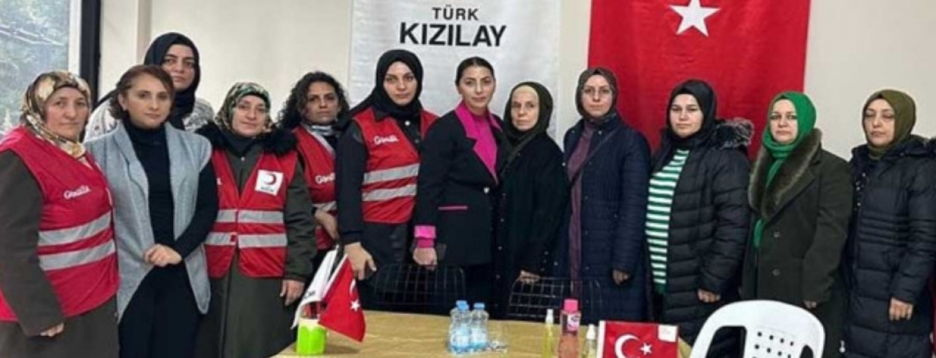Kartepe Kızılay Kadın Başkanı Nurdan Köksal'dan şehitlerimize mevlit