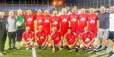 Kartepe Veteranlar-Şirinsülhiye:2-2  Goller Yüksel Ateş,Tuncay Akgün,